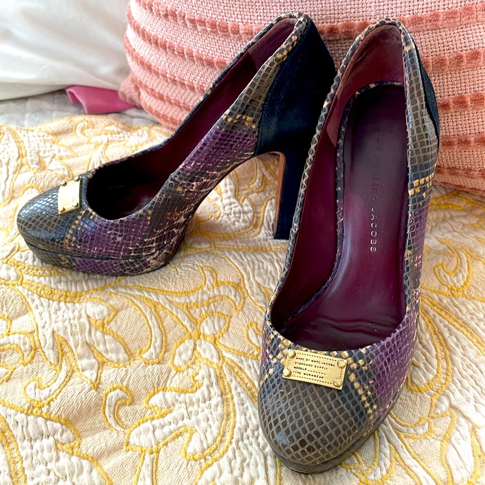 Marc Jacobs Snake Print Platform Pumps Block Heels 6 1/2‎ / 36.5Buckle